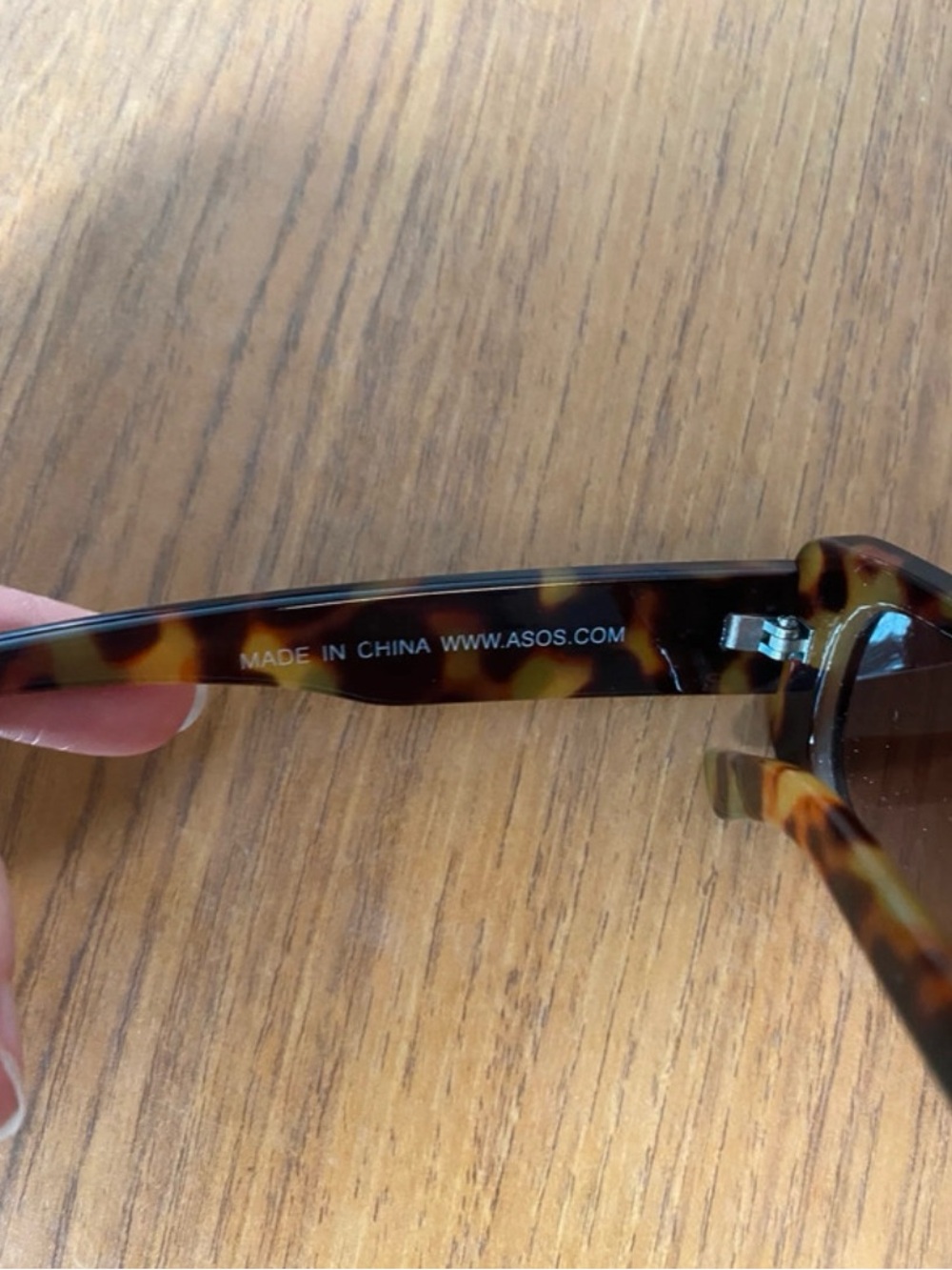 ASOS rectangular tortoise sunglasses - Picture 7 of 7